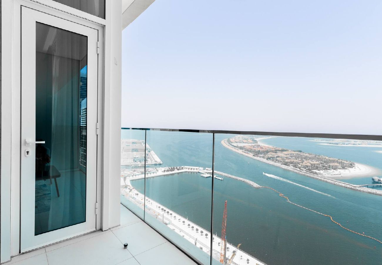 Apartment in Dubai - Apartment with Palm Jumeira View 