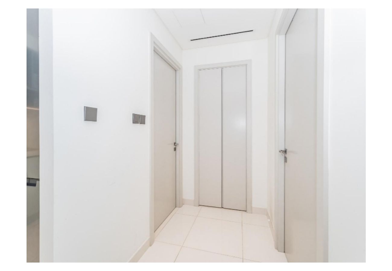 Apartment in Dubai - Sunrise Bay 1BR - Panoramic Sea  View with Exclusive Amenities, by Think Realty