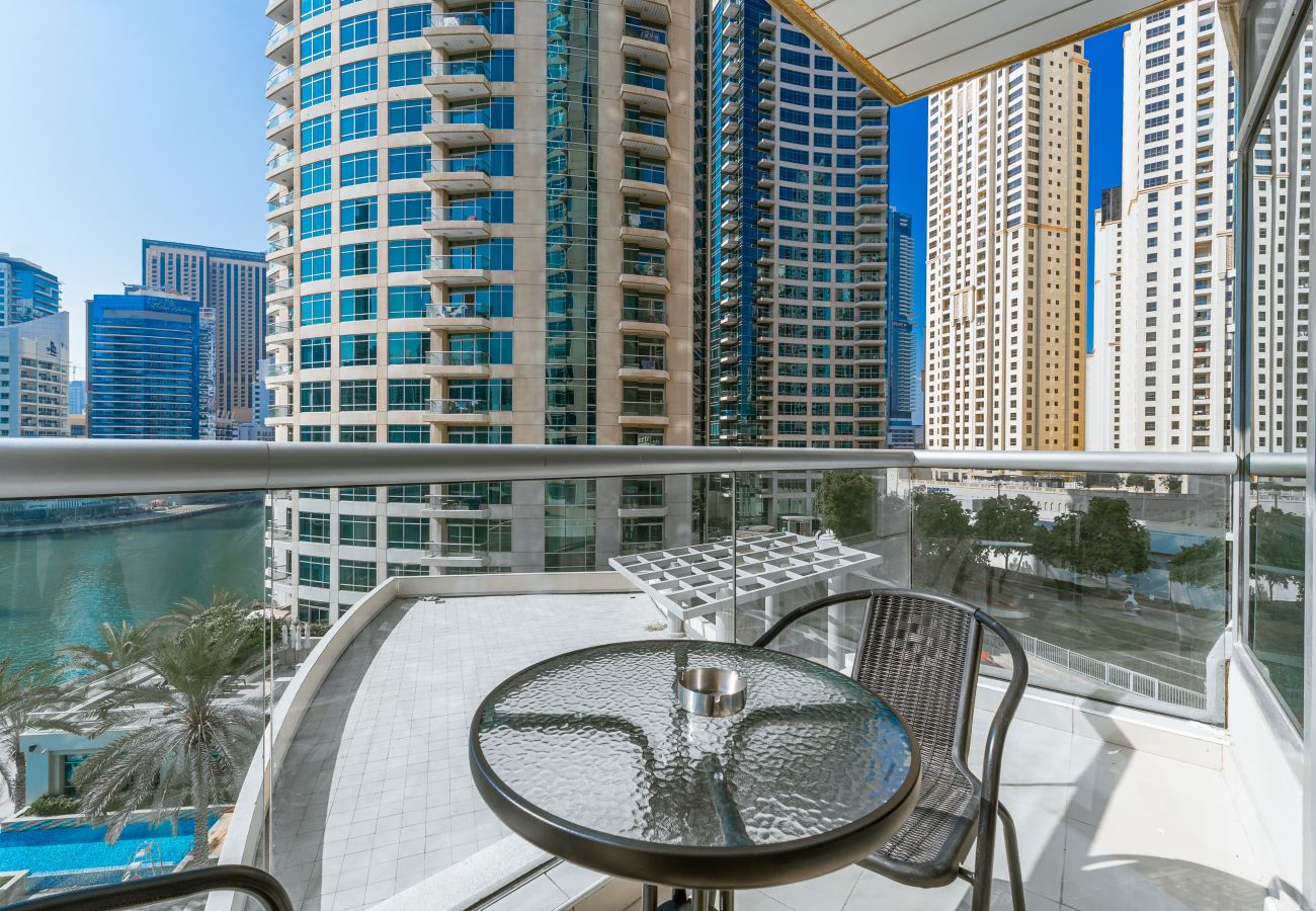 Apartment in Dubai - Luxury Home with full Marina and Canal View