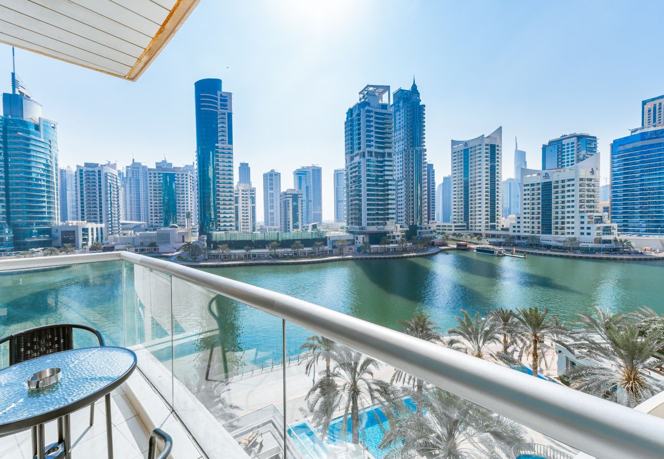 Apartment in Dubai - Luxury Home with full Marina and Canal View