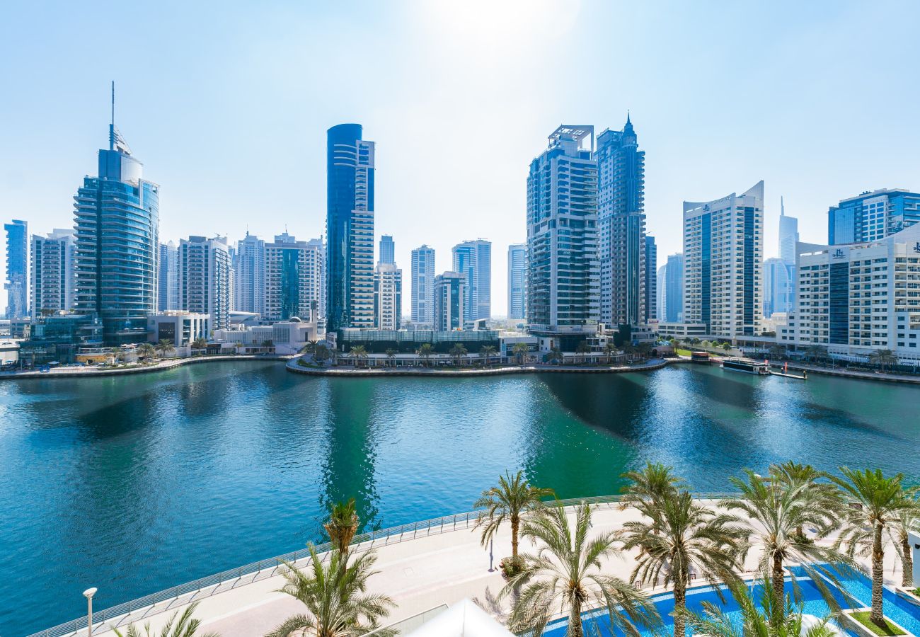 Apartment in Dubai - Luxury Home with full Marina and Canal View