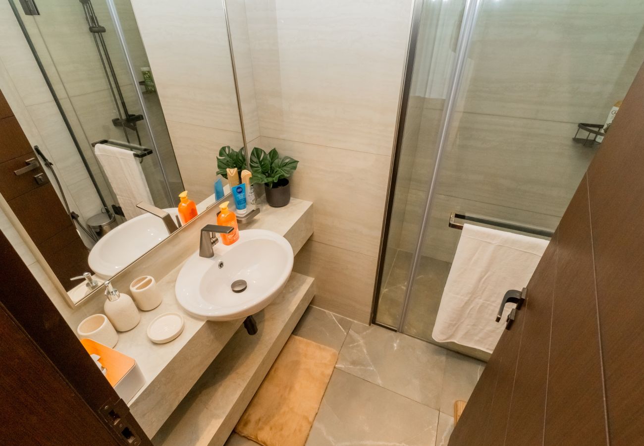 Apartment in Dubai - Modern & Stylish | Brand New 2 BHK