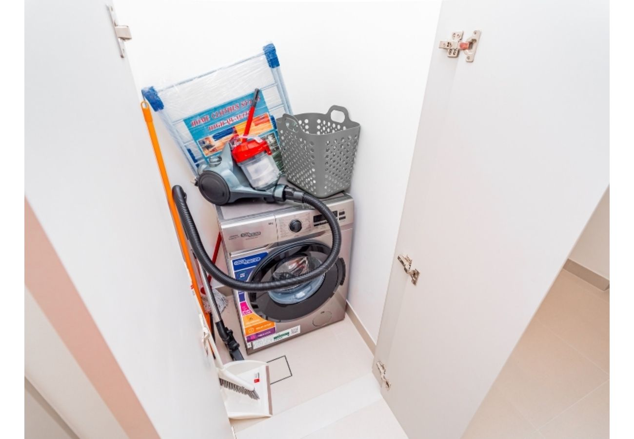 Apartment in Dubai - Lime Garden